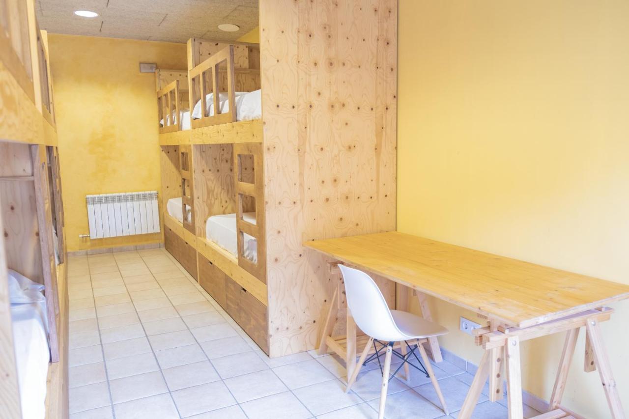 La Rectoria D'Albanya Hostel Bagian luar foto