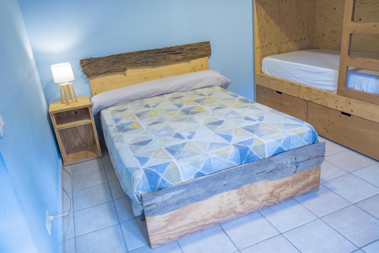 La Rectoria D'Albanya Hostel Bagian luar foto